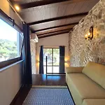 Casal Nogueiras, De Charme Agradáveis E Acolhedoras Casa de Férias