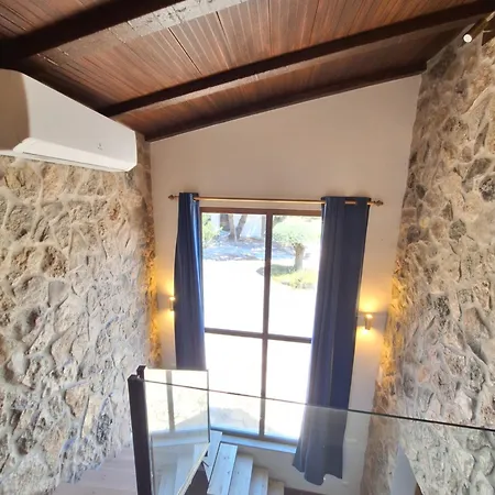 Casal Nogueiras, De Charme Agradaveis E Acolhedoras Feriehus *